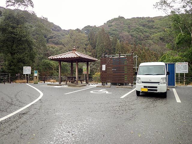 岩瀧寺の滝01