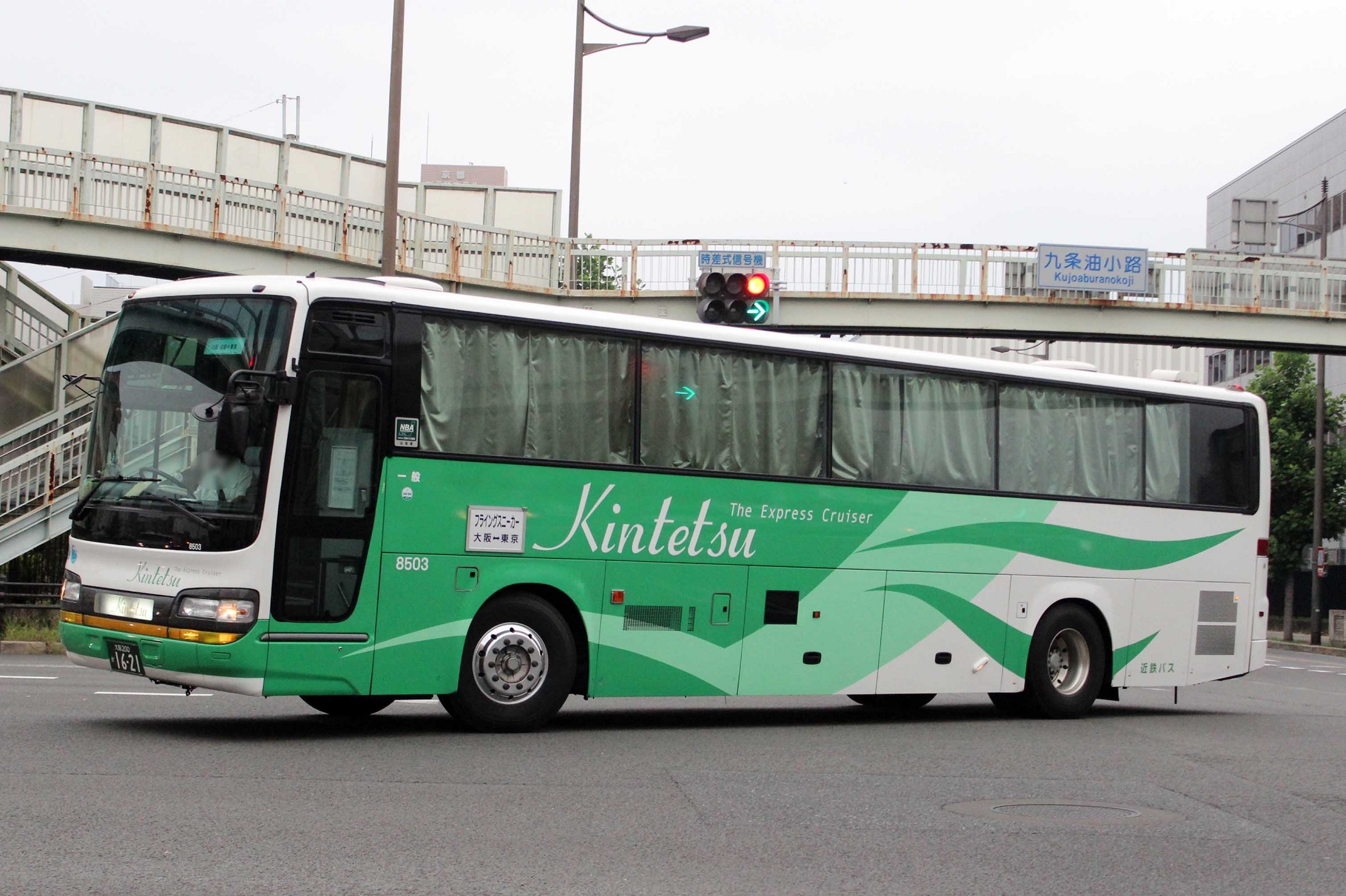 近鉄バス 8503