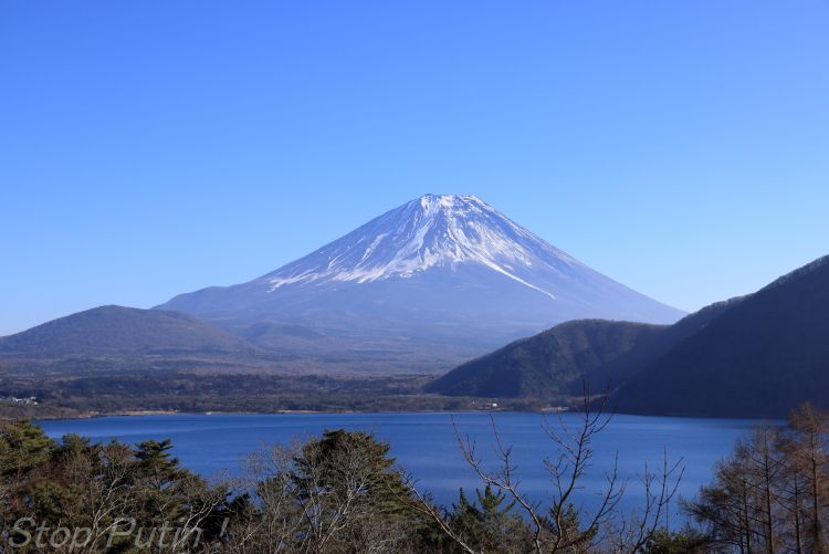 湖畔から本栖湖＆富士山SN