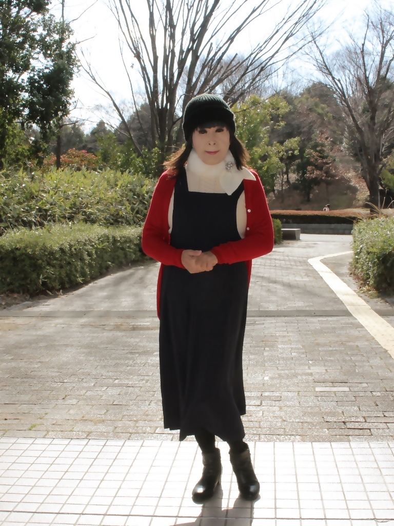 黒ジャンパースカート赤ロングカーデA(8)