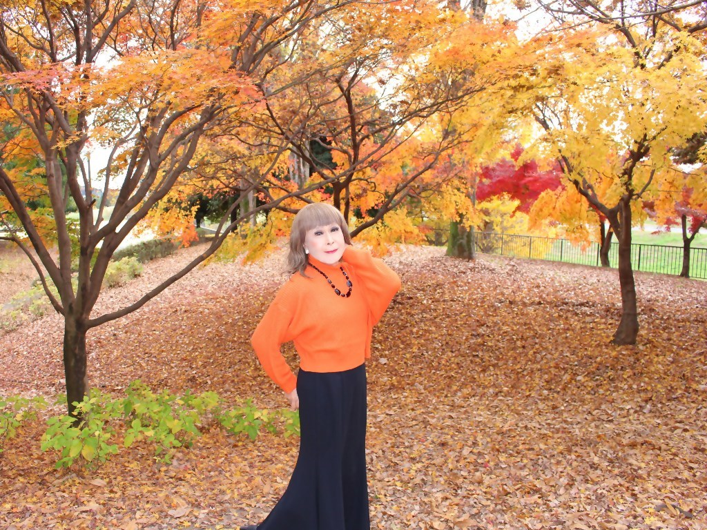 黒マーメイドスカートオレンジセーターA(6)