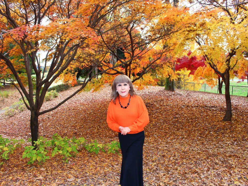 黒マーメイドスカートオレンジセーターA(7)