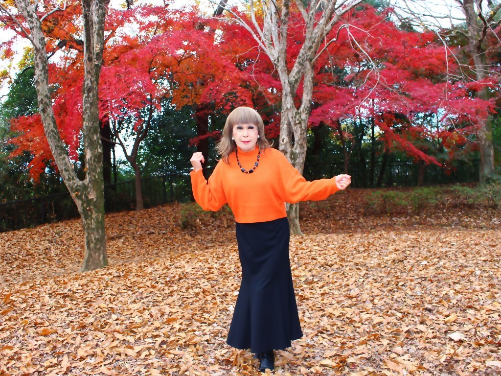 黒マーメイドスカートオレンジセーターA(8)