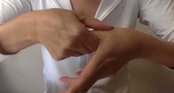 how_to_hand_finger_massage_01111.jpg