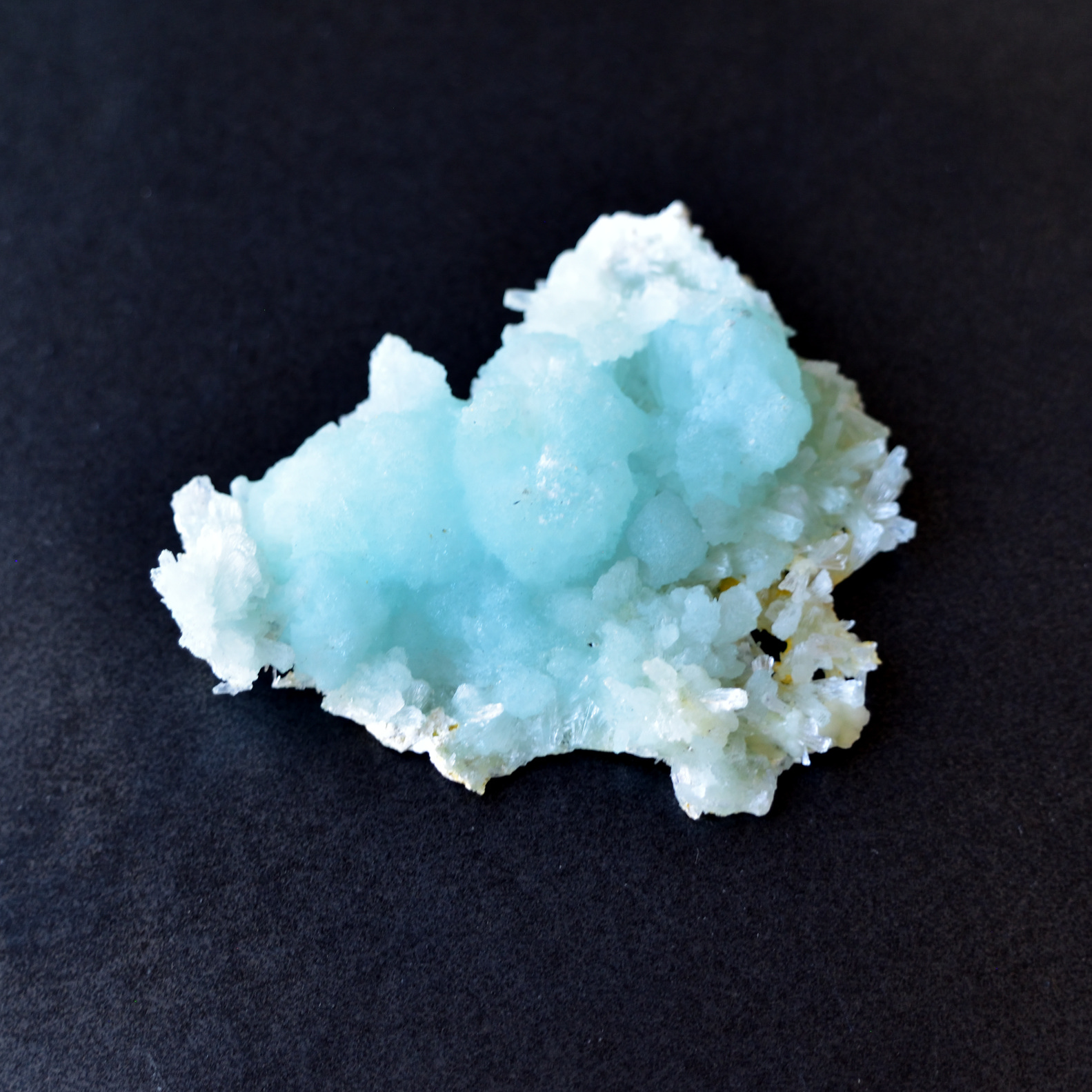 貴州省産琥珀色アラゴナイト アンバーカルサイト 5-9・21g（中国産鉱物 