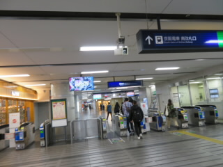 大阪京阪本線寝屋川市駅